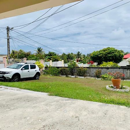 Gites Tresor Sainte-Anne  Bagian luar foto