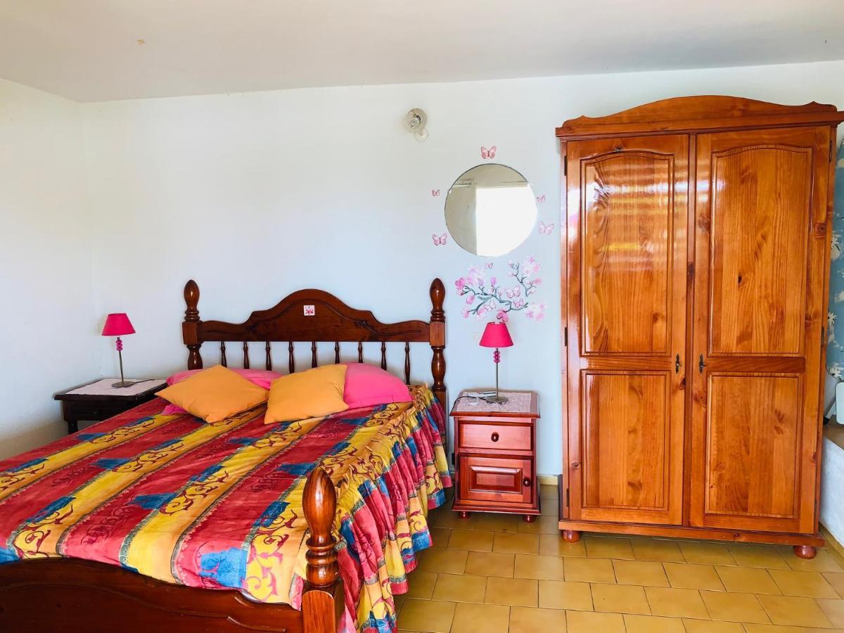 Gites Tresor Sainte-Anne  Bagian luar foto